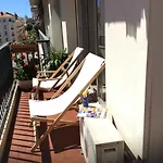 Place Mozart Holiday Apartment